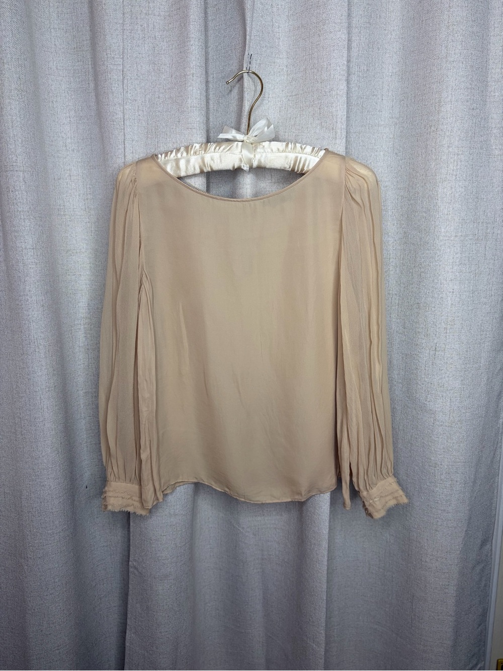 Alice + Olivia Cream Long-Sleeve Pleated Cuff Blouse